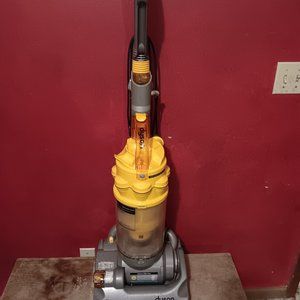 DYSON  VACUUM  CLEANER   D C 14